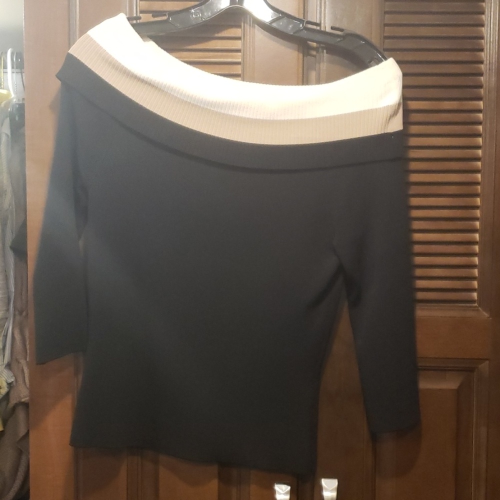 Shoulder dress shirt